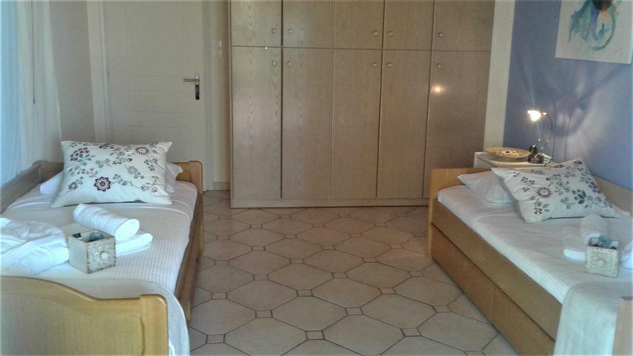 Villa "Eva" - Entire Beachfront Holiday Home - 4S Agia Marina  Exterior photo